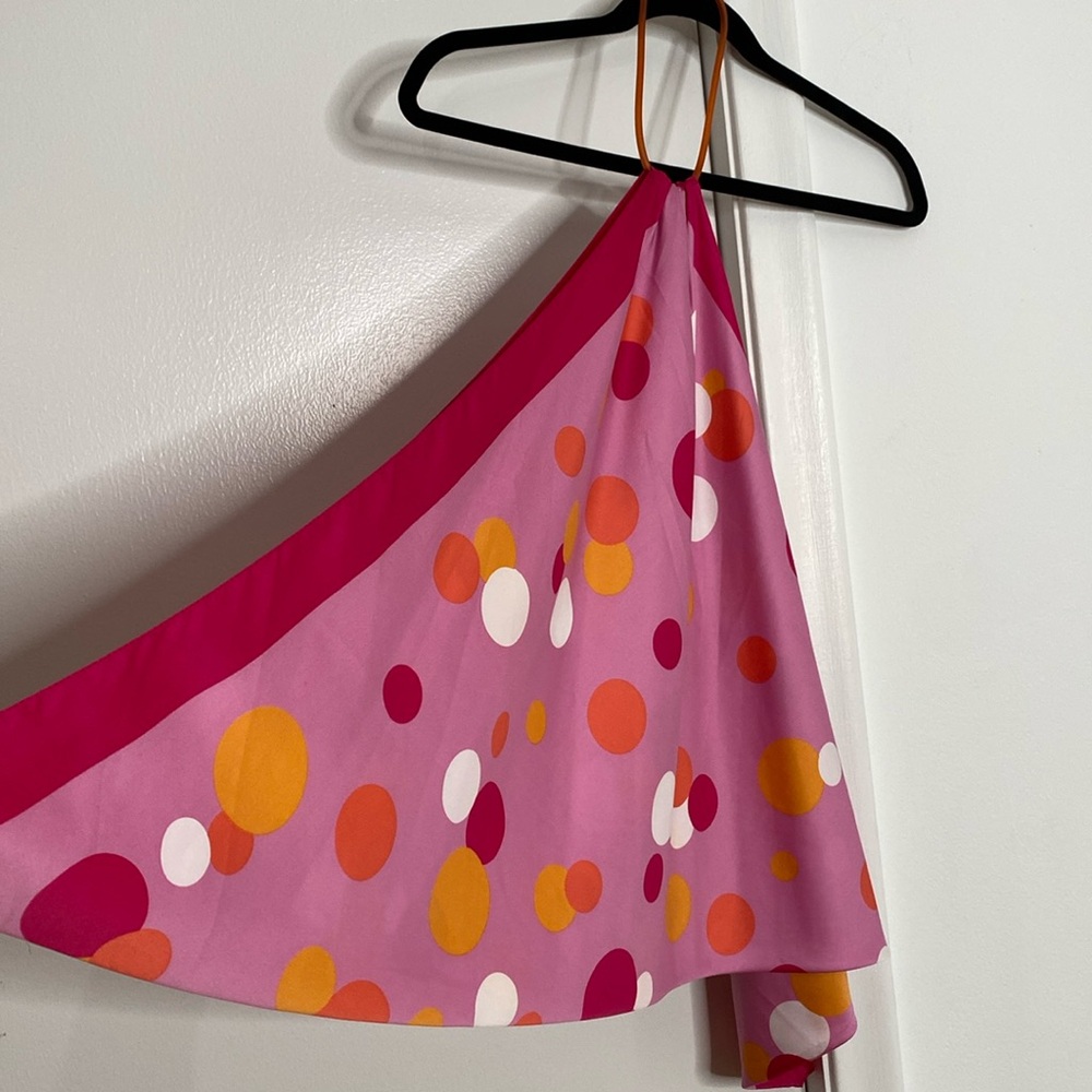 Danier scarf top